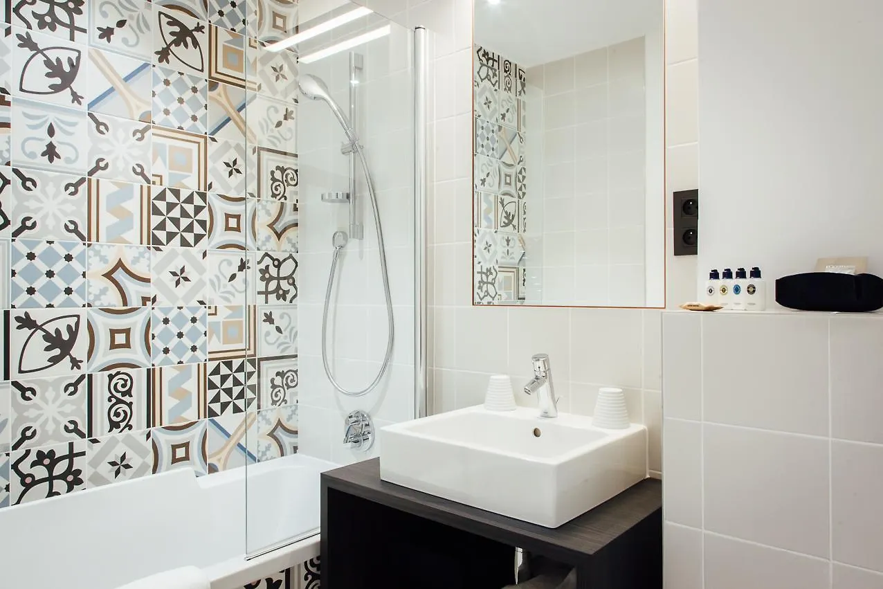 Hotell Square Louvois 4*